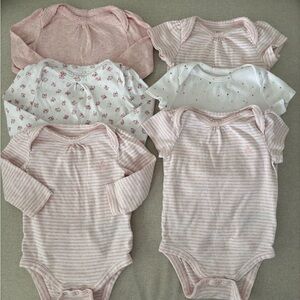 GAP Baby Bodysuits - 6-12m - 6 Pack